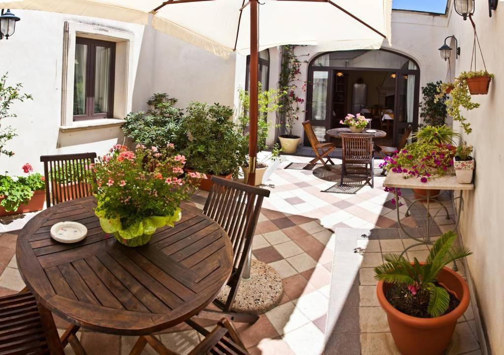 Palazzo Volta Boutique Luxury B&B Nardò Extérieur photo